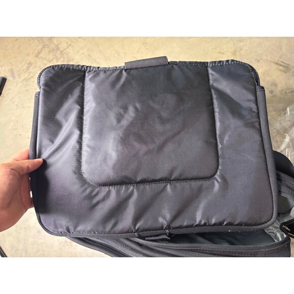 Briggs & Riley Medium Expandable Briefcase Black Nylon and Leather KB302X-4 - Picture 9 of 12